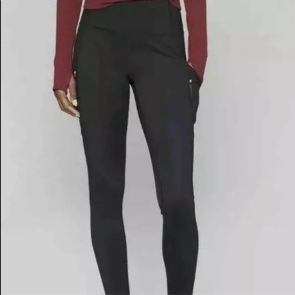 ATHLETA High Traverse Tight Black Leggings. Size Small. EUC